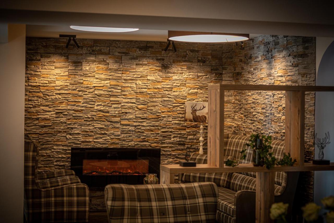 Home-Hotel Salzberg 베르히테스가덴 외부 사진 The interior of the restaurant